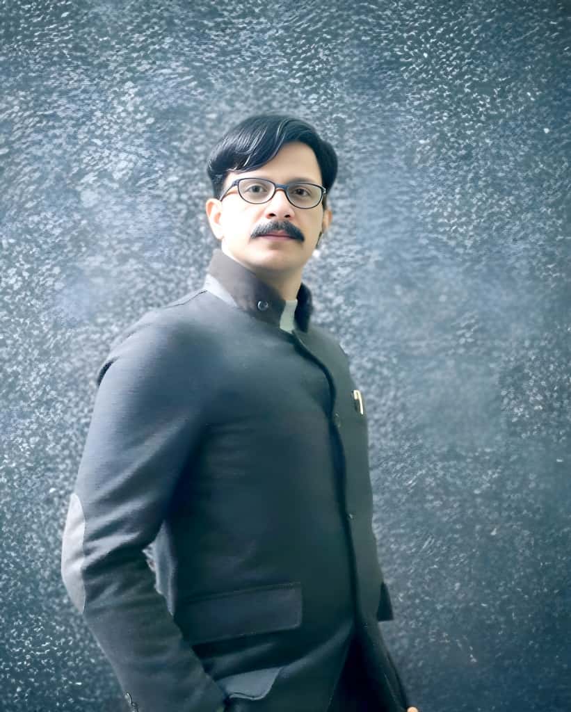 Why Dr. Devinder Dhalla is Known as the Mystical Psychologist?